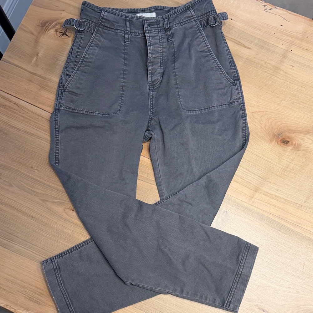 Jalen Straight Leg Cropped Pants in Gray